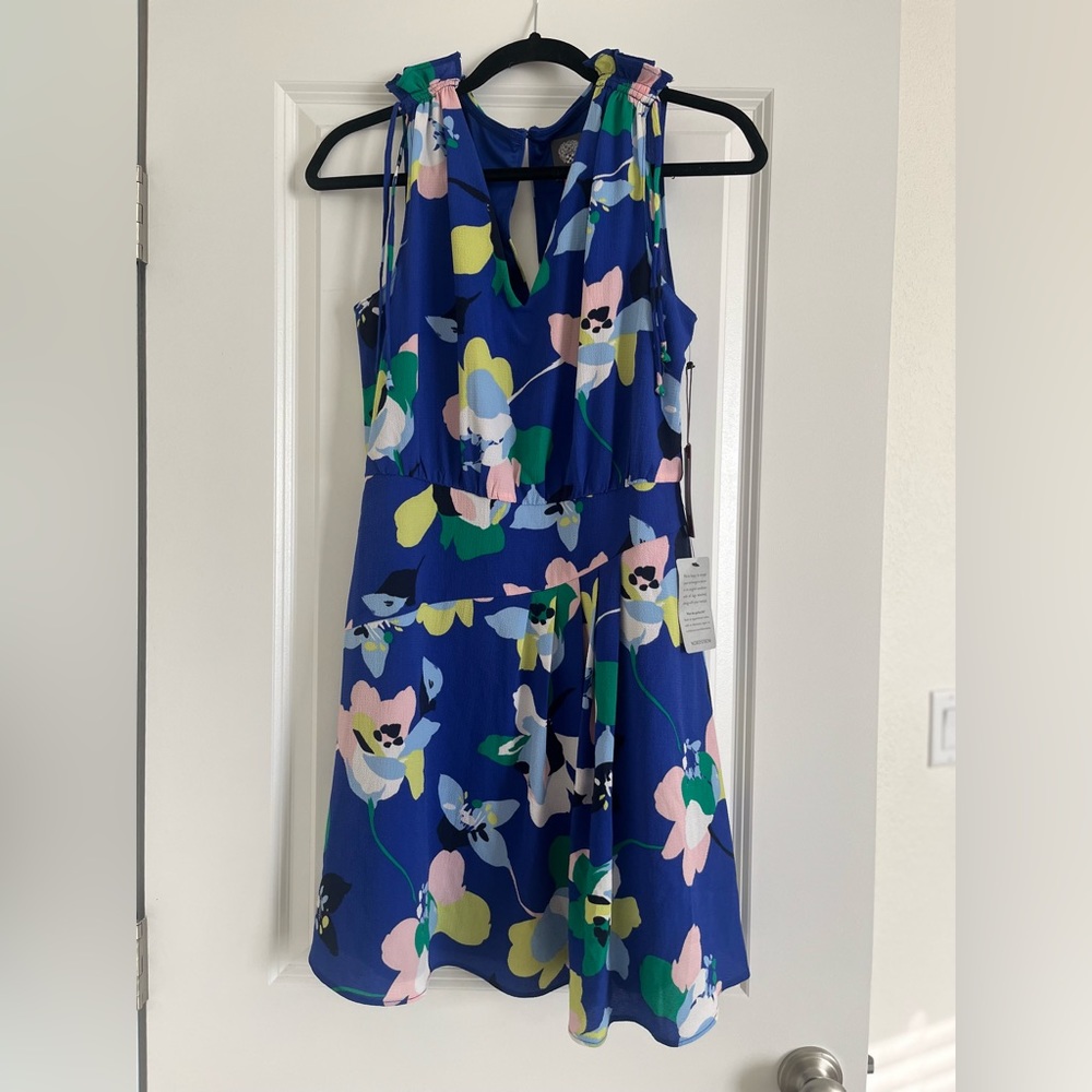 Vince Camuto dress, size 6, NWT